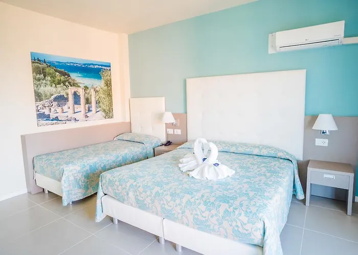 Hotel Holiday